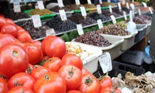 Tour del mercato di Atene e lezione di cucina greca