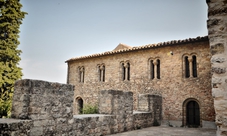 Montserrat and Santa Cecilia church early visit with brunch from Barcelona