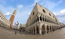 Tour di coppia di Palazzo Ducale con ingresso salta fila