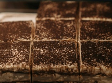Regala Dolcezza: Torte a Domicilio a Milano per Ogni Occasione!