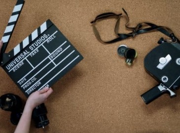 Trascorri una magica serata al cinema, regala dei biglietti ingresso nei Cinema più famosi d'Italia!