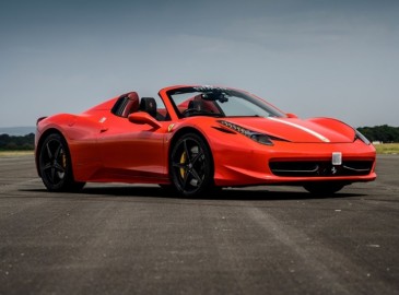 Omaggio Dipendenti giro in Ferrari 