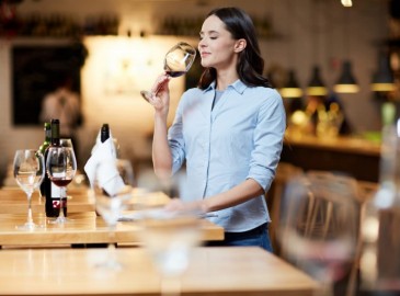 Esperienza Degustazione vini in castello in Lombardia