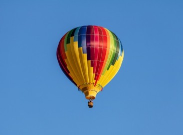 Omaggia i tuoi dipendenti con un volo in mongolfiera