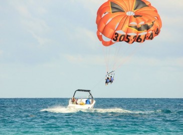 Parasailing: il volo sul mare che ti toglie il fiato