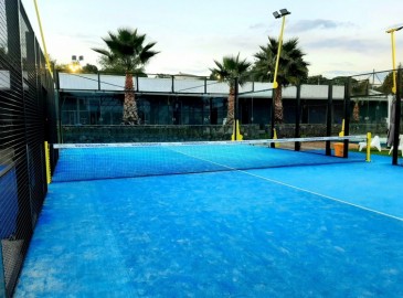 Lezioni di Padel al Katanè Center di Catania - Pacchetti Lezioni