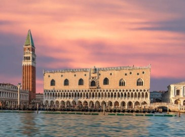 Innamorati sui Canali Veneziani
