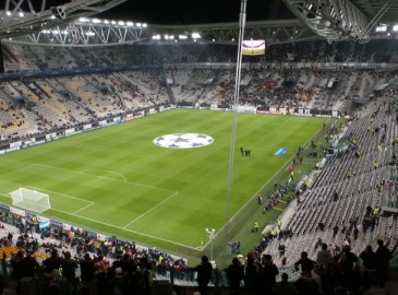 Idee Regalo Natale Juventus.Juventus Idee Regalo Mondo Juve A 360