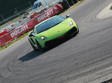 Guida in pista