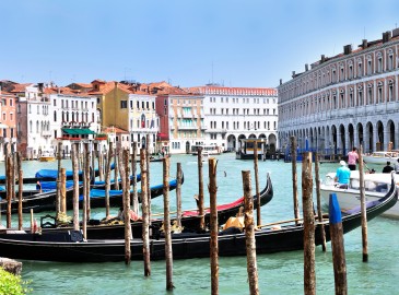 Premio per i clienti - 1 notte a Venezia con uno splendido giro in gondola