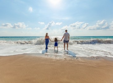 Regala Relax e Mare: Pacchetti Spiaggia con Lettini, Ombrellone e Aperitivo