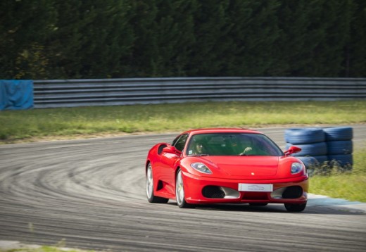 Guida Ferrari autodromo Franciacorta di Brescia