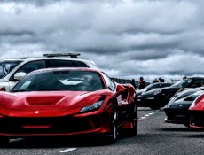Guida Ferrari all'Autodromo Vincenzo Florio - Sicilia